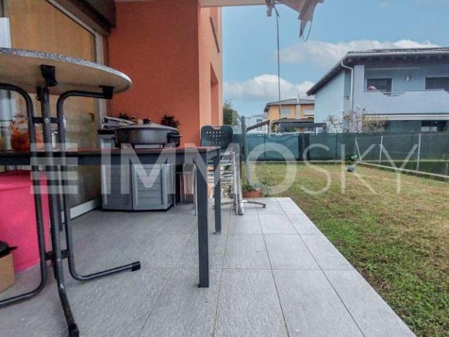 Geräumig mit privatem Garten