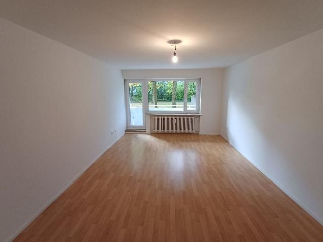 Großzügig geschnittene 3 Zimmer Wohnunung mit Balkon in Kleinhadern