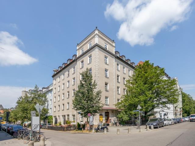 Großzügig geschnittene 3 Zimmer Wohnung mit Westbalkon in begehrter Lage von Haidhausen