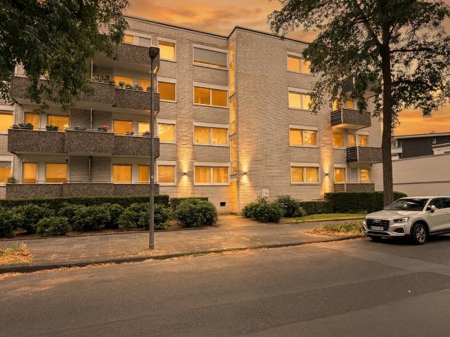 GROSSZÜGIG GESCHNITTENE 3 ZIMMER ERDGESCHOSSWOHNUNG IM BISMARCKVIERTEL ZU KAUFEN!