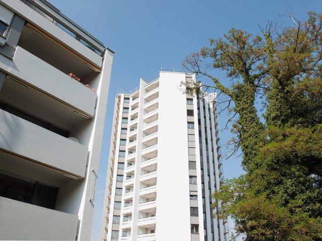 Grosszügig geschnittene Wohnung mit Ausblick