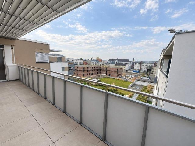 Großzügig gestaltete 4 Zimmer Wohnung mit Loggia im Zentrum von St. Pölten!
