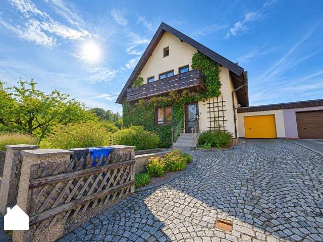 Großzügig im Grünen leben – ein Haus voller Möglichkeiten!