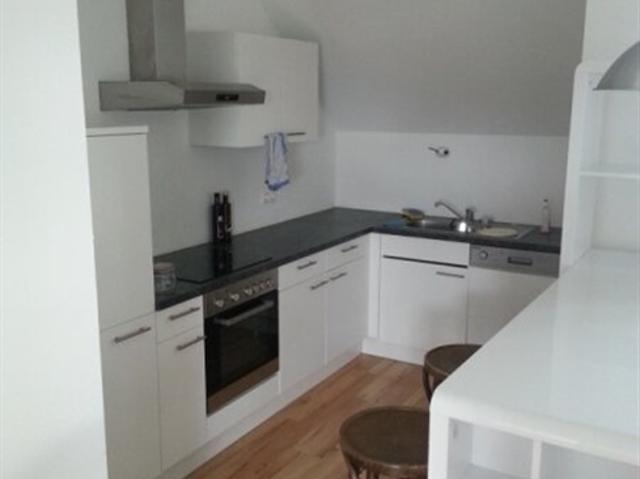 Großzügig und hell 2 Zimmer Maisonette Wohnung in beliebter Wohngegend