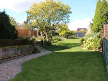 Großzügig Wohnung mit eigenem Garten in Bechenheim zu verkaufen