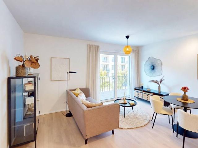 Großzügig wohnen: 3 Zimmer Wohnung mit Terrasse