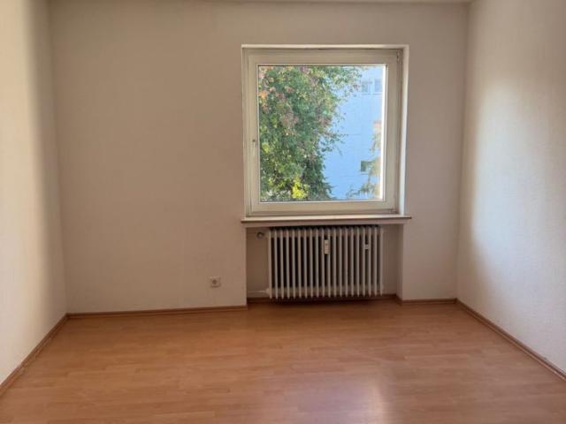 großzügig wohnen auf 2 Ebenen mit Balkon
