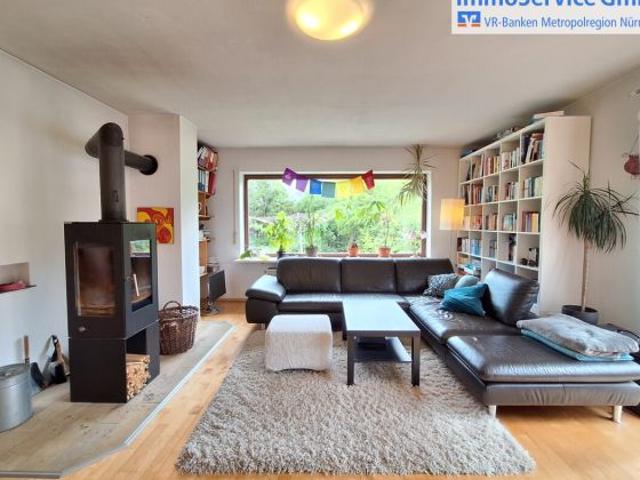 Großzügig Wohnen! Idyllisch gelegenes und gepflegtes EFH mit ca. 170 m², 5 Zimmern und Doppelgarage