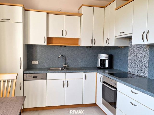 Großzügig wohnen – individuell gestalten: 4 Zi Wohnung mit 2 Balkonen & Tiefgaragenstellplatz