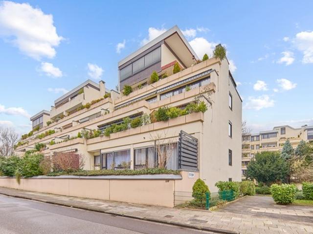 Großzügig 6 Zimmer Wohnung – nähe Parkinsel