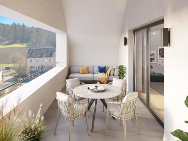 Grosszügige 41/2 Zimmer Wohnung im 1. Dachgeschoss mit Loggia