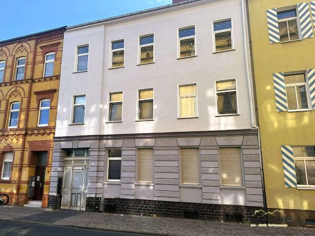 Großzügige 4 Raumwohnung