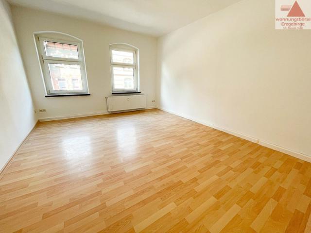 Großzügige 4 Raum Wohnung in zentrumsnaher Lage von Aue