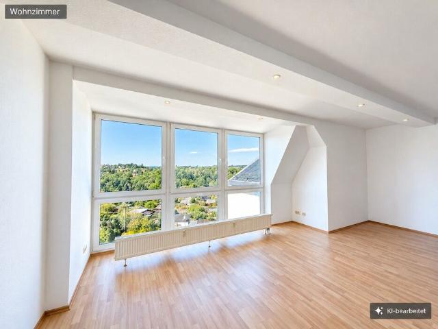 Großzügige 4 Raum Wohnung mit Westbalkon & Weitblick in Plauen Südvorstadt