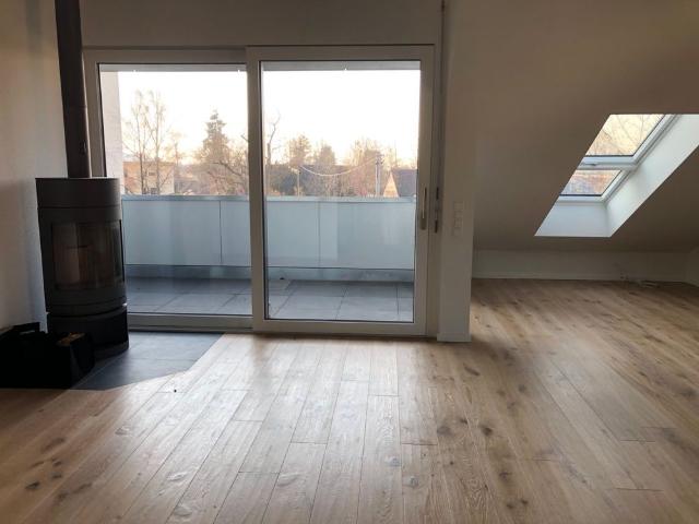 Großzügige 4 Zi. Neubau Wohnung mit Südbalkon