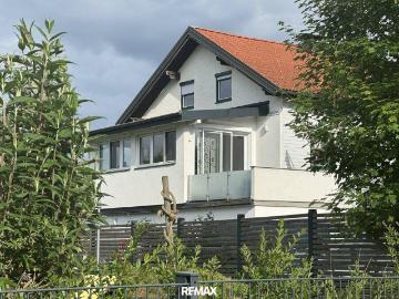 Großzügige 4 Zi Wohnung mit Eigengarten in Laakirchen!