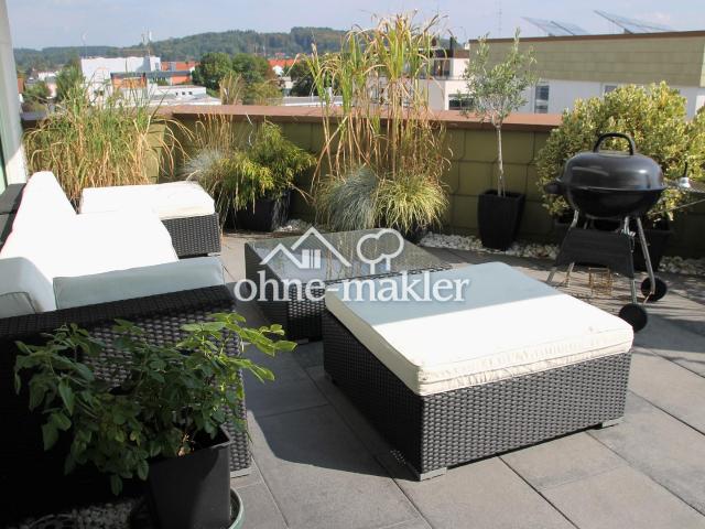 Großzügige 4 Zimmer Terrassenwohnung, Wintergarten, große Terrasse, Aufzug & Stellplatz zentral