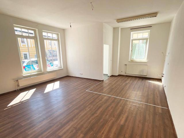 Großzügige 4 Zimmer Wohnung mit viel Stauraum inkl. teil Heizkosten