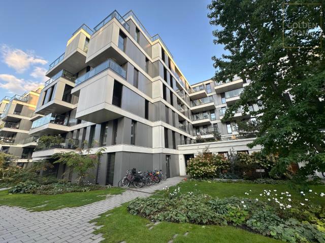 Großzügige 4 Zimmer Wohnung mit Balkon, Concierge Service & moderner Architektur