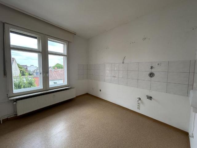 Großzügige 4 Zimmer Wohnung mit Balkon im Martinsviertel