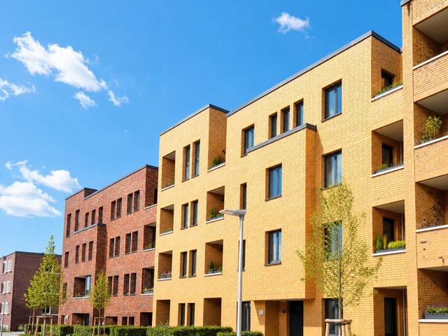 Großzügige 4 Zimmer Wohnung mit Balkon in Hannover Christine Hardt Straße