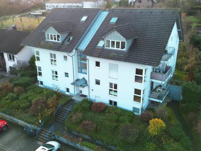 Großzügige 4 Zimmer Wohnung mit Balkon in Much Oberheiden