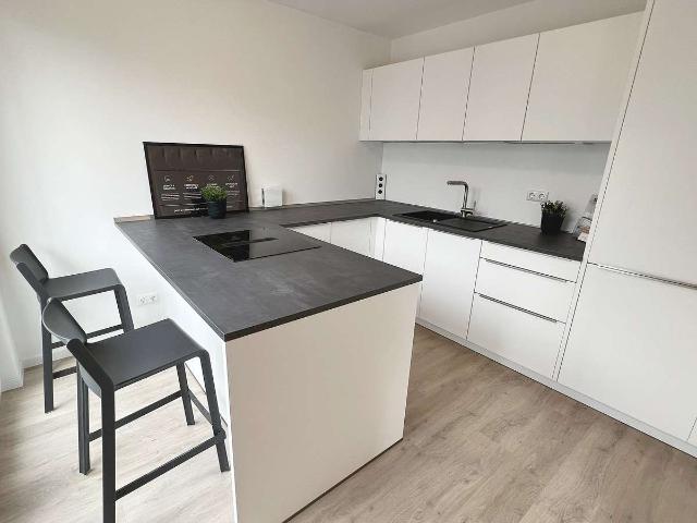 Großzügige 4 Zimmer Wohnung mit Balkon und Keller für Paare und Familien!