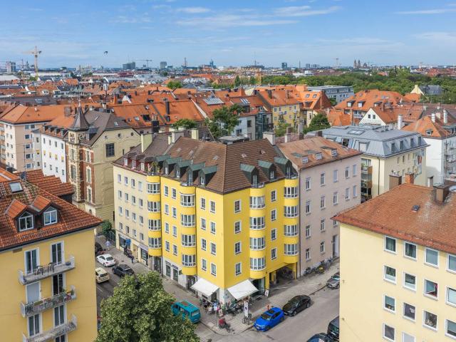 Großzügige 4 Zimmer Wohnung mit besonderem Charakter in der begehrten Maxvorstadt