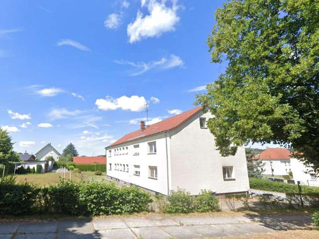 Großzügige 4 Zimmer Wohnung mit eigener Wiesenparzelle in Neukirch/Lausitz