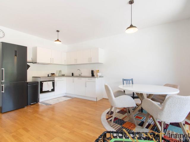 Großzügige 4 Zimmer Wohnung mit Heller Terrasse und Eigengarten in Lichtenberg zu Vermieten!