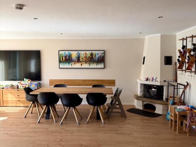 Großzügige 4 Zimmer Wohnung mit Kamin in Solingen Aufderhöhe