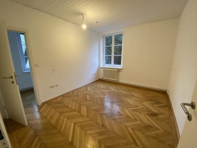 Großzügige 4 Zimmer Wohnung – Hier beginnt Ihr Wohnvergnügen