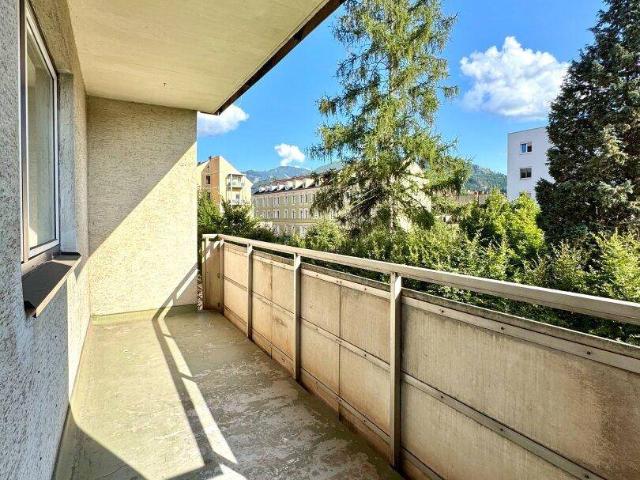 GROSSZÜGIGE 4 ZIMMER WOHNUNG I DIREKT AN DER MUR I SÜD LOGGIA I LIFT I RUHIGE LAGE I PROJEKT WOHNEN