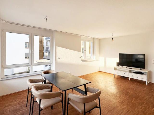 Großzügige 4 Zimmer Wohnung im Herzen von Böblingen
