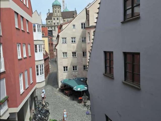 Großzügige 4 Zimmer Wohnung im Herzen der Altstadt