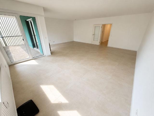 Großzügige 4 Zimmer Wohnung in begehrter Lage von Mannheim Lindenhof – nur wenige Schritte vom Rhein