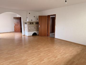 Großzügige 4 Zimmer Wohnung in Weiden zu vermieten