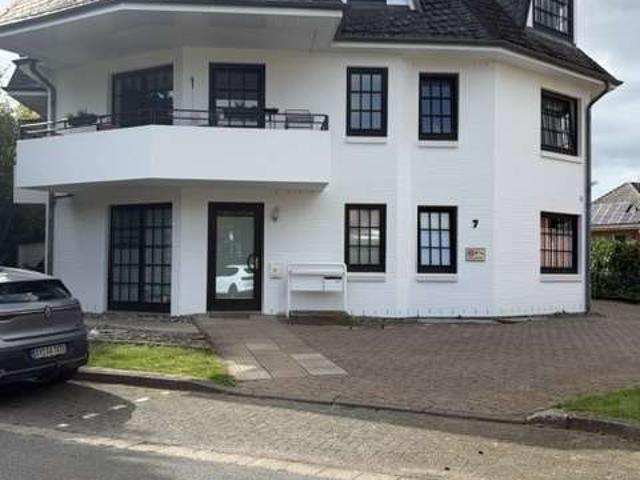 Großzügige 4 Zimmer Wohnung in Zentrallage von Syke von Privat