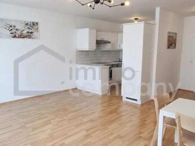 Großzügige 4 Zimmer Wohnung, 101m², WG tauglich, nahe U6 Station Bahnhof Meidling
