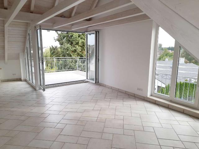Großzügige 4 Zimmer Dachgeschosswohnung in Großmehring