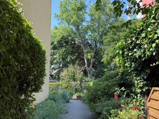 Großzügige 4 Zimmer Eigentumswohnung mit Sonnenbalkon