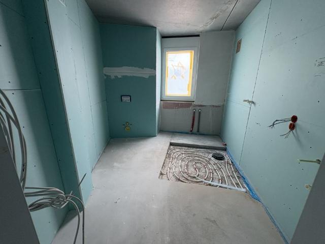 Großzügige 4 Zimmer Etagenwohnung mit Balkon – in Unna
