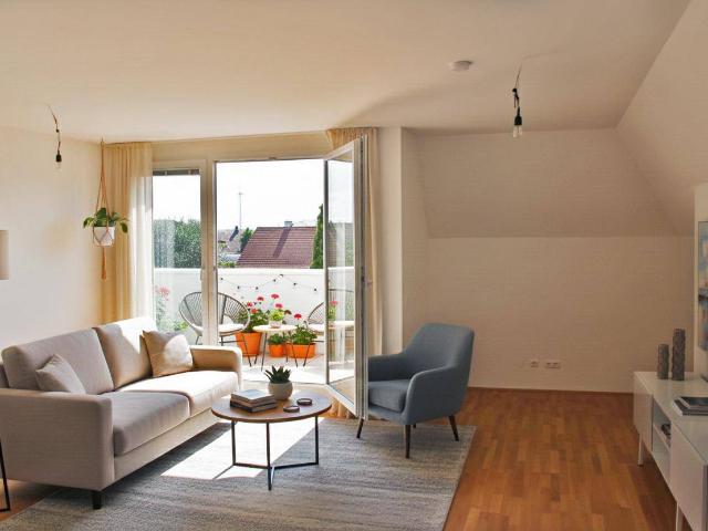 Großzügige 4 Zimmer Maisonettewohnung inkl. Garagenplatz