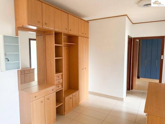 Großzügige 4 Zimmer Mietwohnung mit Loggia und eigenem Stellplatz