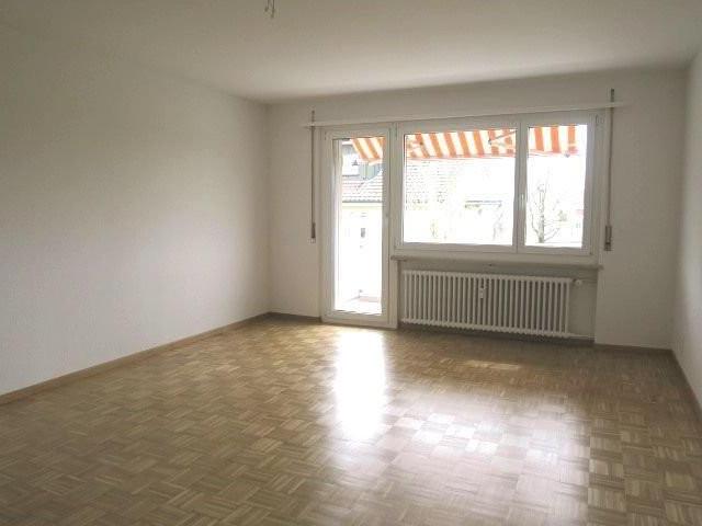 grosszügige 4 Zimmerwohnung in ländlicher Umgebung