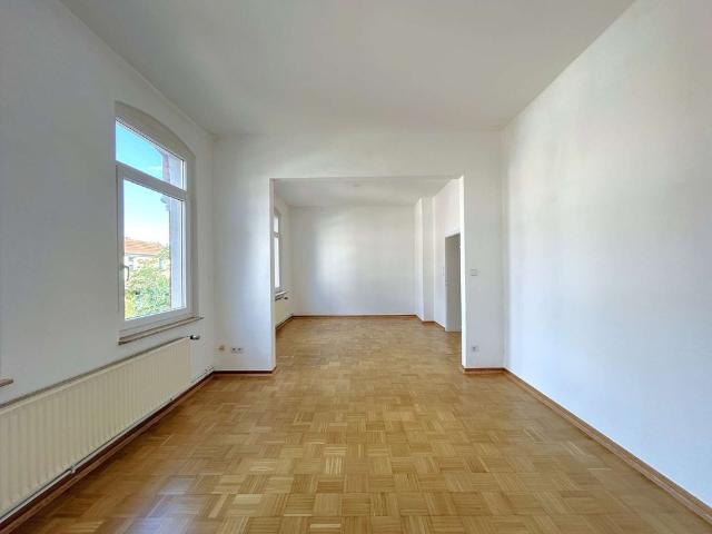 Größzügige 4 Zimmerwohnung mit Charakter | Auf der Limmerstraße