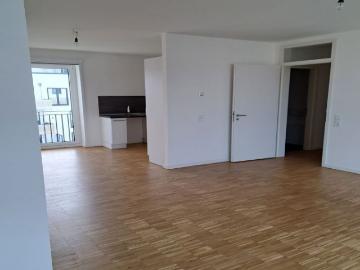 Wohnung mieten in Wandsbek - Parkplatz