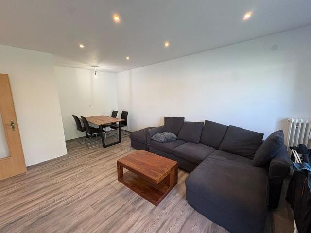 Großzügige 4 Zimmerwohnung mit Loggia und Garage in ruhiger Lage von Erichshagen!