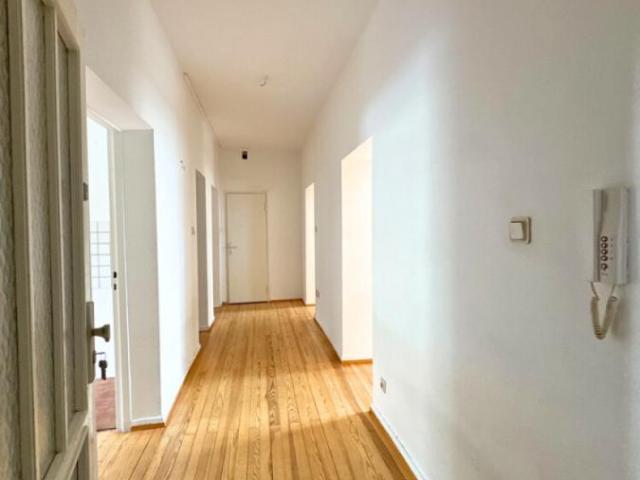 Großzügige 4 ZKB Erdgeschosswohnung nahe des Saarbrücker Staden