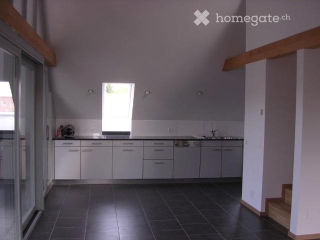 Grosszügige 4 1/2 Zi Dachgeschoss Maisonette Wohnung